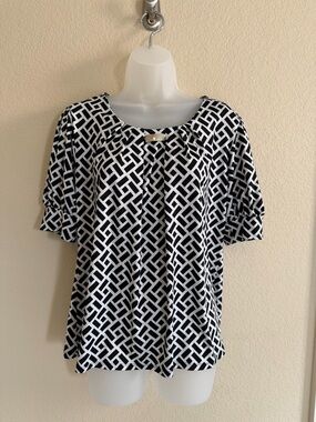 Notations Black & White Geometric Scoop-Neck Blouse